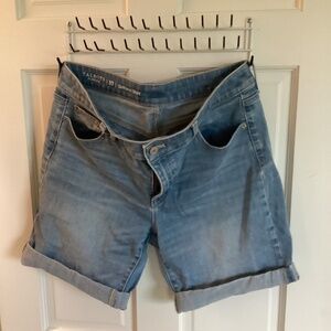 Woman’s Talbot Shorts